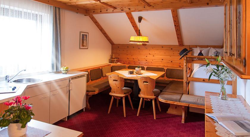 Appartement- Und Wellnesshotel Winkler Pfalzen Kamer foto